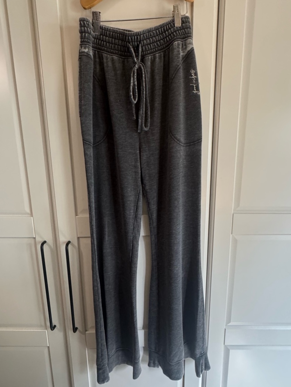 💣 Free People, Good Vibes Lounge, Wide Leg Burnout Flare, Comfy Pant. XS - Picture 5 of 12